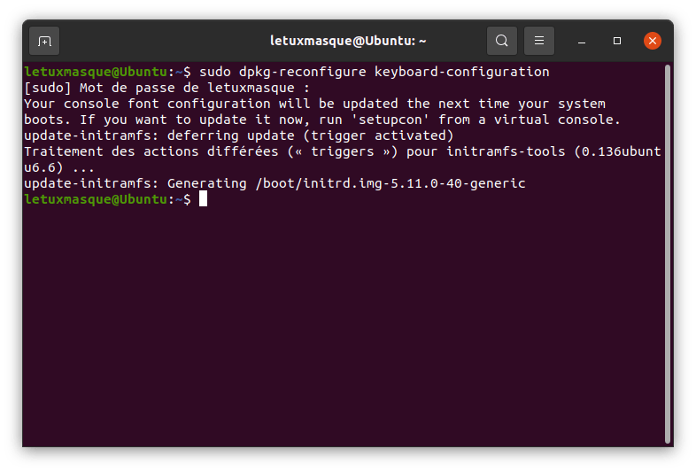 dpkg-reconfigure keyboard-configuration 8